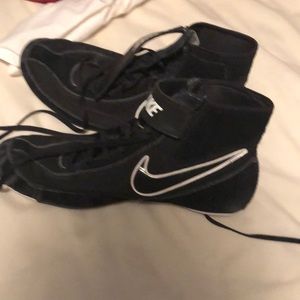 Men’s size 12 wrestling shoes